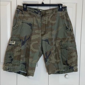 U.S. POLO ASSN. green camo cargo shorts SZ 36
